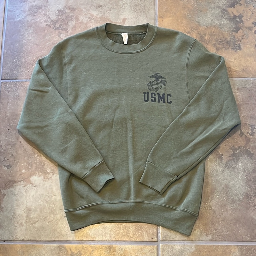 Military issued US Marine Corps pt crewneck, men’s small, good condition